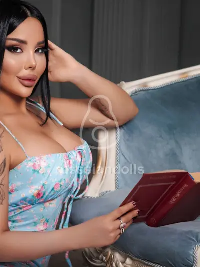 Диночка 😍