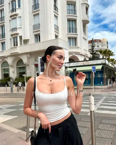 Мони